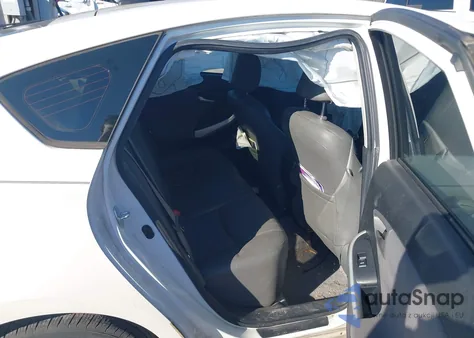 2013 Toyota Prius Three z USA, uszkodzony, nr VIN JTDKN3DUXD5540702